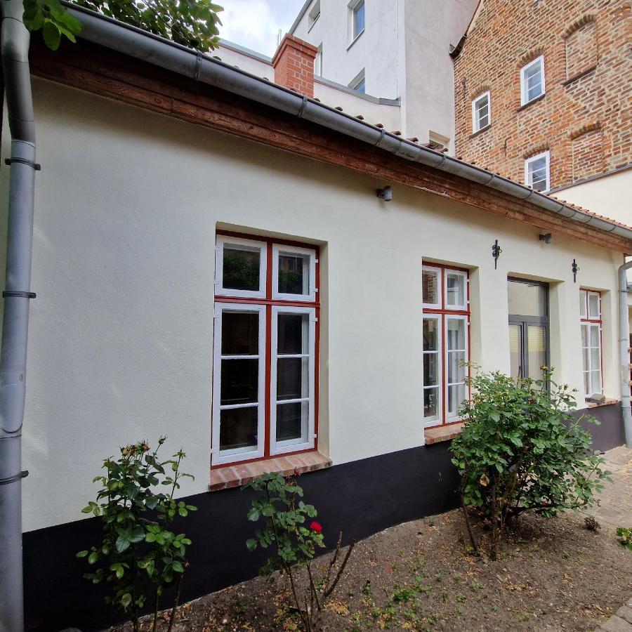 Apartments Im Einhornhaus لوبيك المظهر الخارجي الصورة