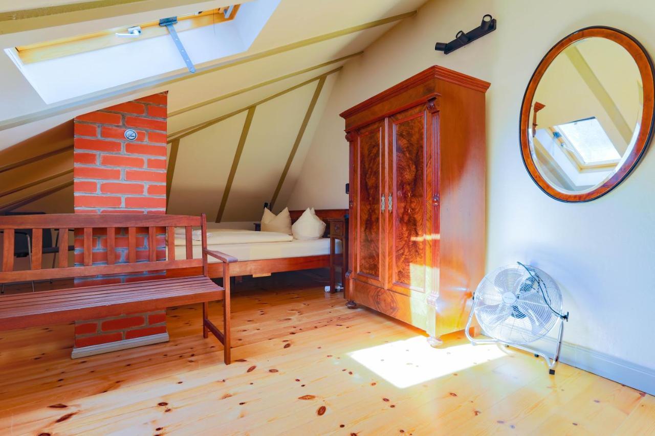 Apartments Im Einhornhaus لوبيك المظهر الخارجي الصورة